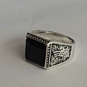 BLACK ONYX STAINLESS SILVER MENS SIZE  9CLASSIC DRESS TO IMPRESS  RING